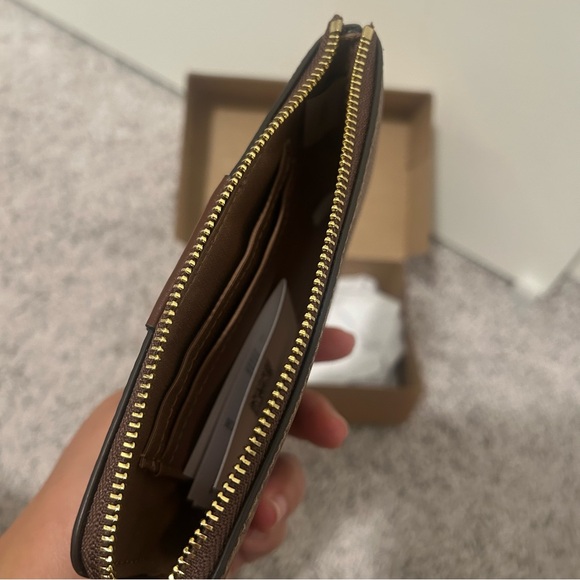 Coach Wristlet - Picture 6 of 7